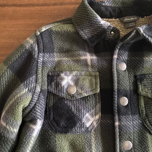 Eddie Bauer Plaid Sherling-Lined Shacket Boys' 4/5 - Picture 4 of 7